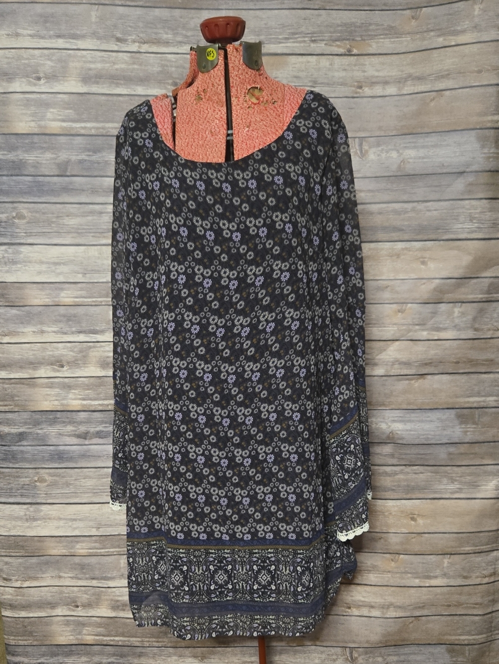 Xhilaration Navy Floral Long Sleeve Midi Dress